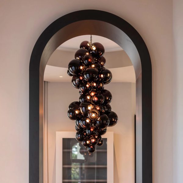 VOGUE CHANDELIER - BLACK